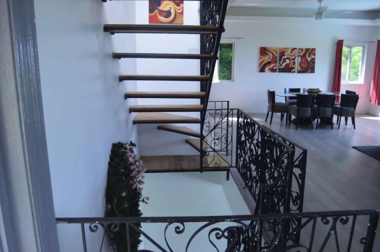 Villa Dianna - Entire Villa, Roof Terrace, Pool, Garden, Sea Views Near Dunn'S River Ocho Rios Exterior foto